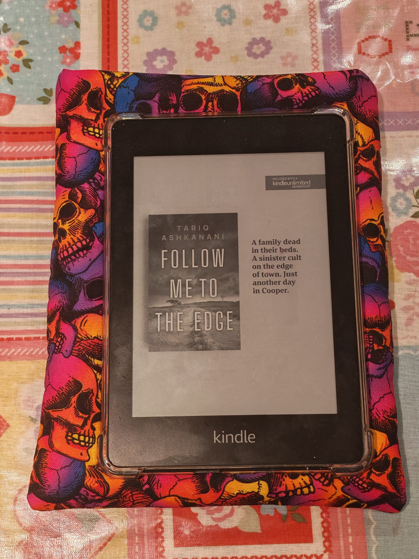 Sunset Skulls Ereader Sleeve