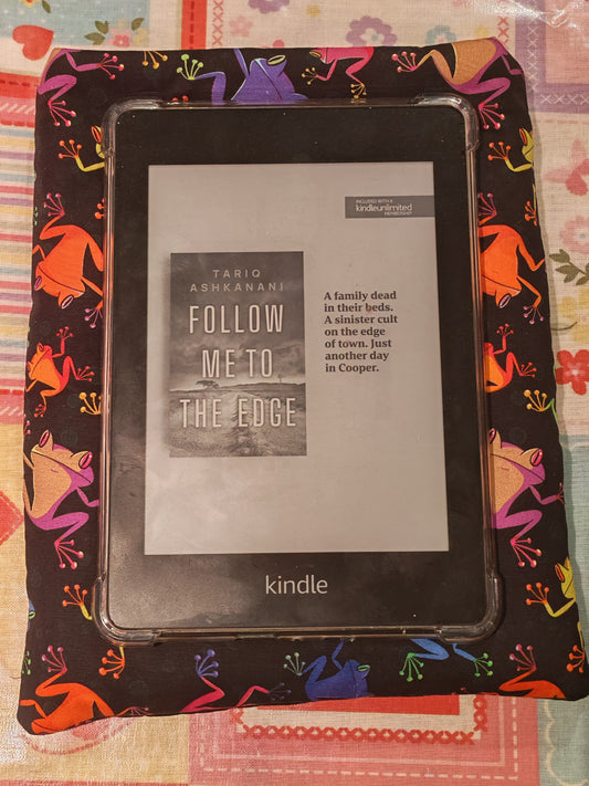 Rainbow Frogs Ereader Sleeve